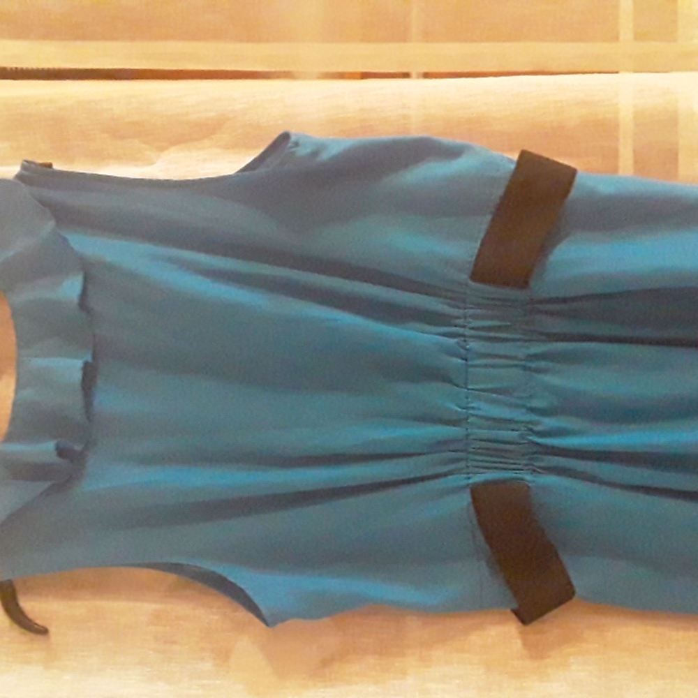 MISS TINA DRESS - Picture 5 of 7